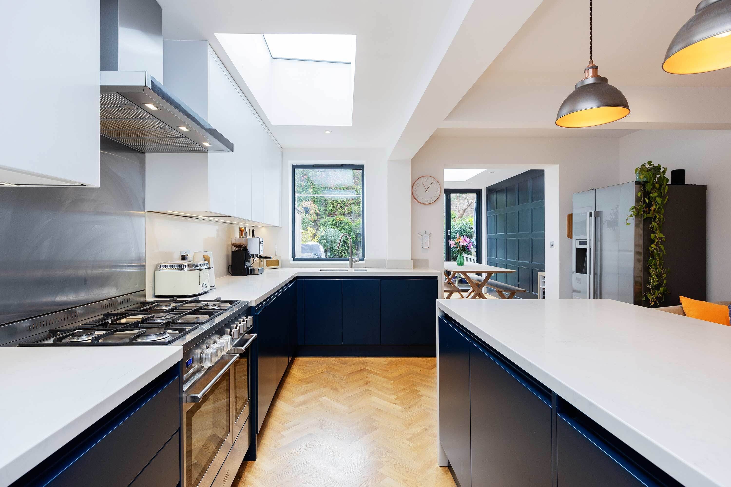 Frigorifero, microonde, forno, lavastoviglie