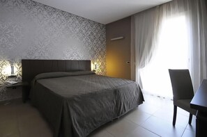 Double or Twin Room - Sunrise Hotel (Casoria)