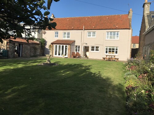 Stunning House & Garden