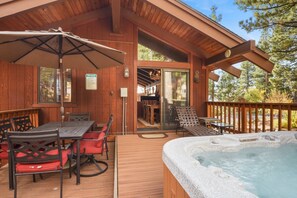Outdoor dining - Marlette Mountain Home - Hot Tub, Dog Friendly (Tahoe City)