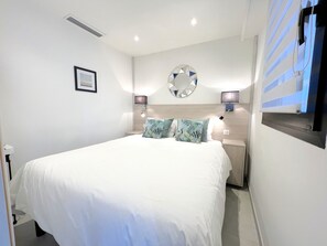 Bügeleisen/Bügelbrett, kostenloses WLAN, Bettwäsche