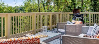 “Seabreeze Sanctuary” – Close to Shops and Beach