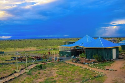 Amanya 2-bedroom Self Catering Tent