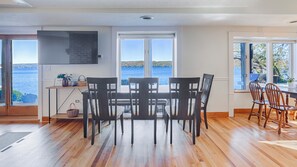 Dining - Hidden House - Feet from Beautiful Canandaigua Lake! (Canandaigua)