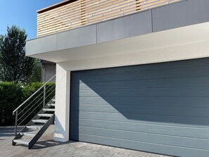Exterior detail - Beautiful apartment on the edge of the Teutoburg Forest, 100 sqm, large roof terrace (Schlangen)