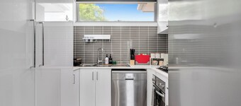 Boutique 3 Bedroom Townhouse in Brunswick East