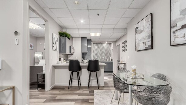 Unclassified image, 1 of 24, button - Stylish & Prestigious 2 Bed 2 Bath-On The Avenue (Fountain Hills)