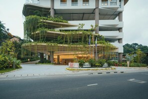 Exterior - Kandy Myst by Cinnamon (Kandy)