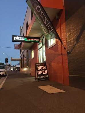 Exterior - Centennial Inn on Bathurst (Launceston)