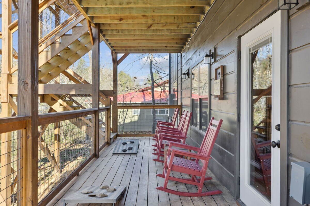 Photo 69 of A Lodge at The Glades | 12 BR Cabin | Private Indoor Pool, Hot Tubs, Game Rooms, and Theater Room