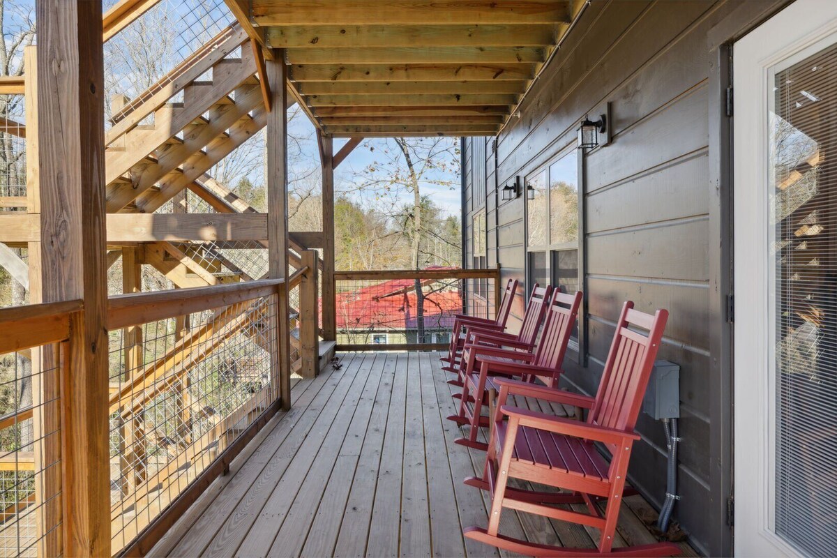 Photo 99 of A Lodge at The Glades | 12 BR Cabin | Private Indoor Pool, Hot Tubs, Game Rooms, and Theater Room