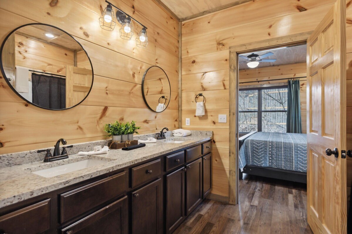 Photo 92 of A Lodge at The Glades | 12 BR Cabin | Private Indoor Pool, Hot Tubs, Game Rooms, and Theater Room