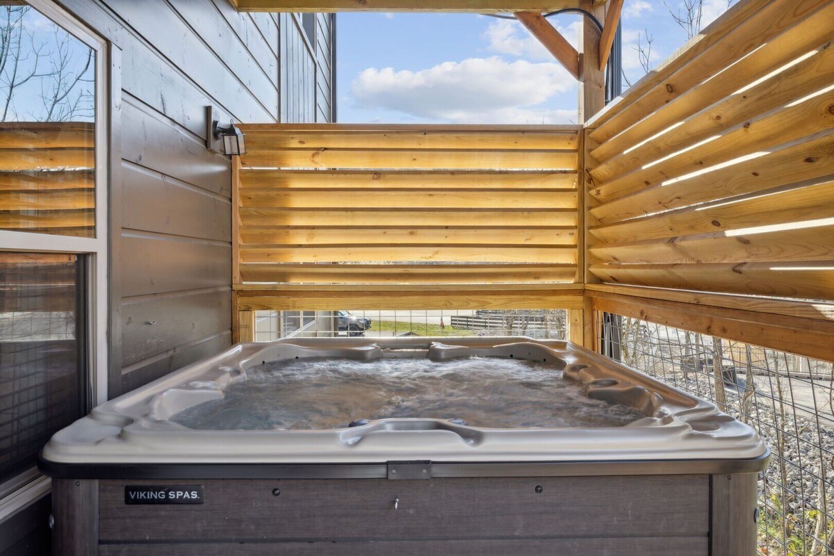 Photo 100 of A Lodge at The Glades | 12 BR Cabin | Private Indoor Pool, Hot Tubs, Game Rooms, and Theater Room