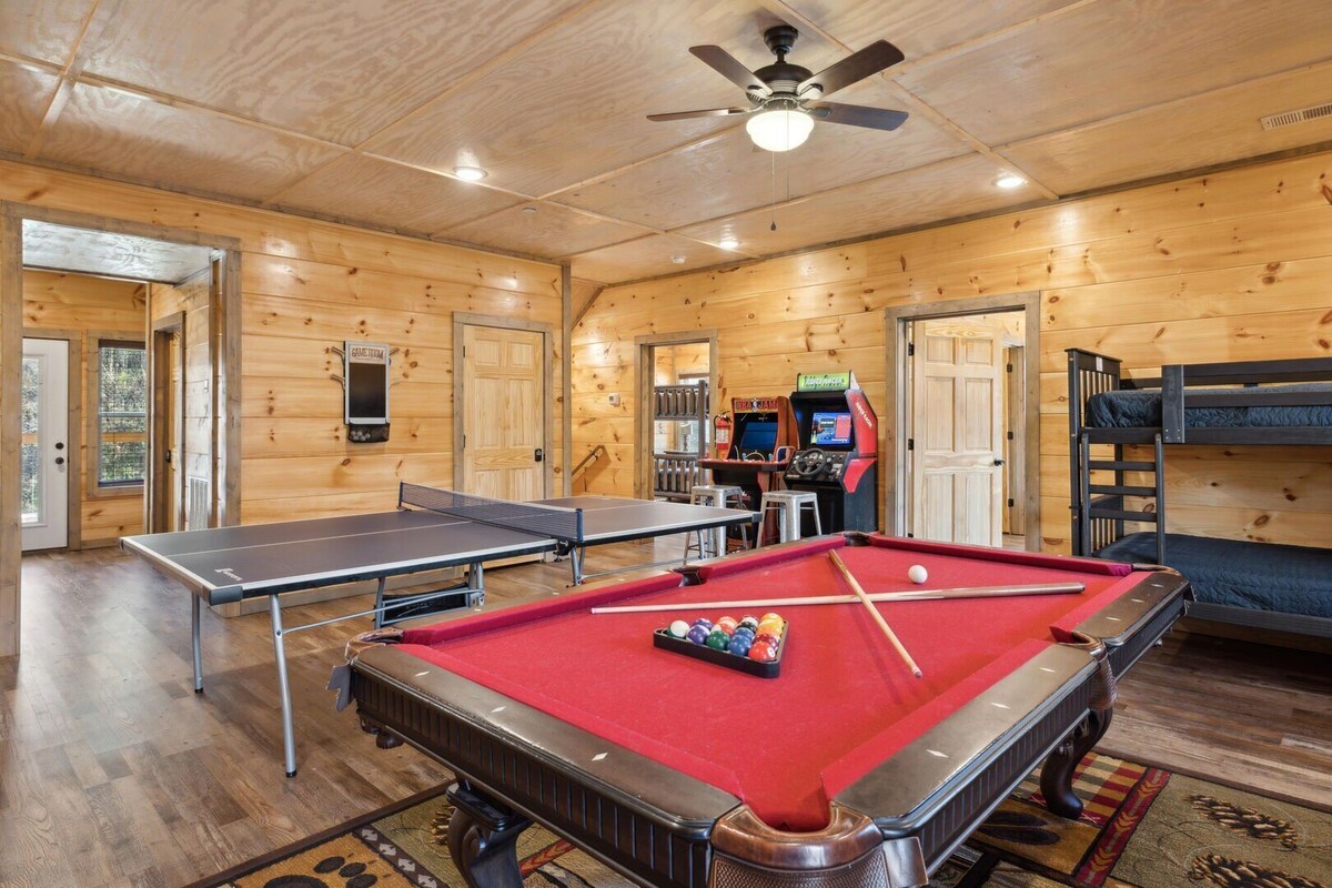 Photo 64 of A Lodge at The Glades | 12 BR Cabin | Private Indoor Pool, Hot Tubs, Game Rooms, and Theater Room