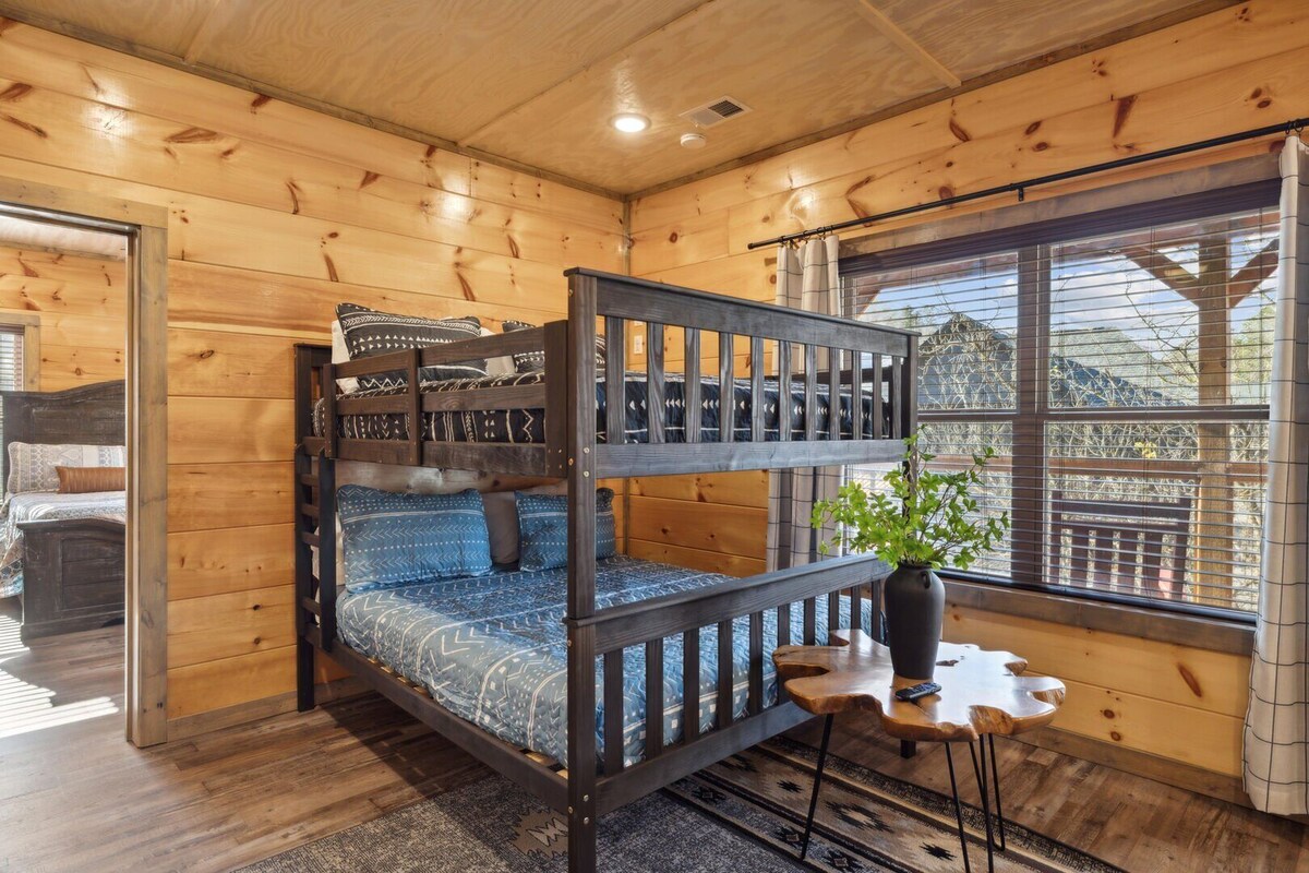 Photo 115 of A Lodge at The Glades | 12 BR Cabin | Private Indoor Pool, Hot Tubs, Game Rooms, and Theater Room
