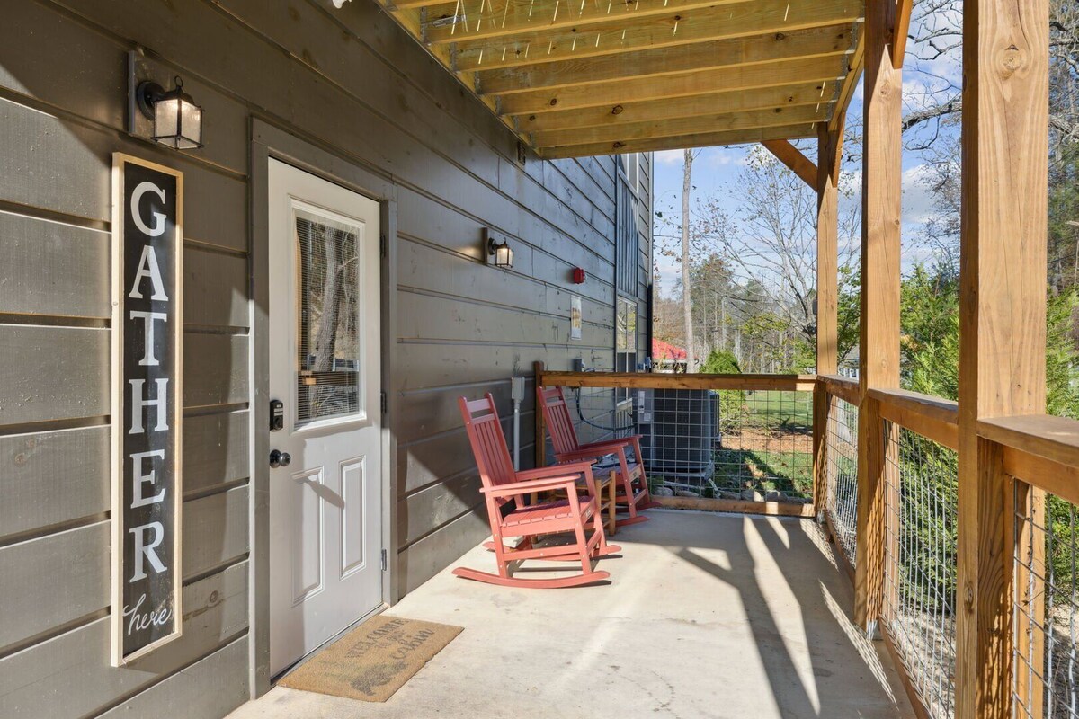 Photo 68 of A Lodge at The Glades | 12 BR Cabin | Private Indoor Pool, Hot Tubs, Game Rooms, and Theater Room