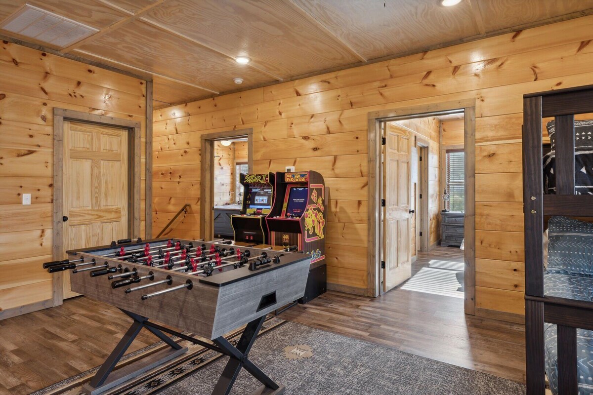 Photo 114 of A Lodge at The Glades | 12 BR Cabin | Private Indoor Pool, Hot Tubs, Game Rooms, and Theater Room