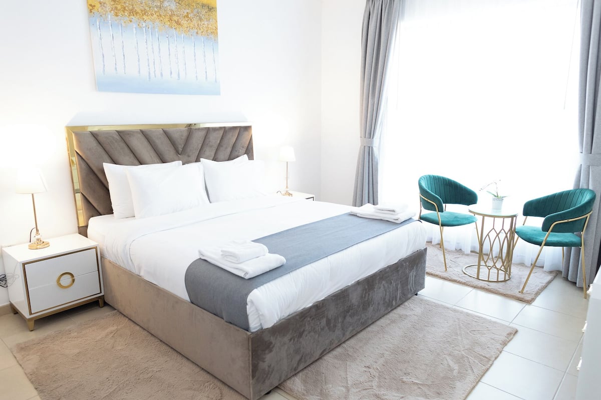 Apartemen Deluks, 2 kamar tidur, balkon, pemandangan marina | 2 kamar tidur, seprai premium, brankas, dan didekorasi berbeda-beda