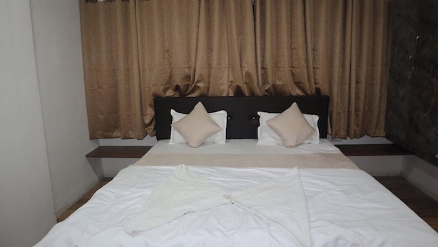 Room - Hotel Sun Up (Nashik)