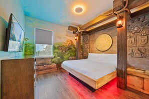 13 bedrooms, desk, iron/ironing board, travel crib - Arcades, Bocce, Haunted Mansion Theater, Cabana, Enchanted Forest: Great Escape (Kissimmee)