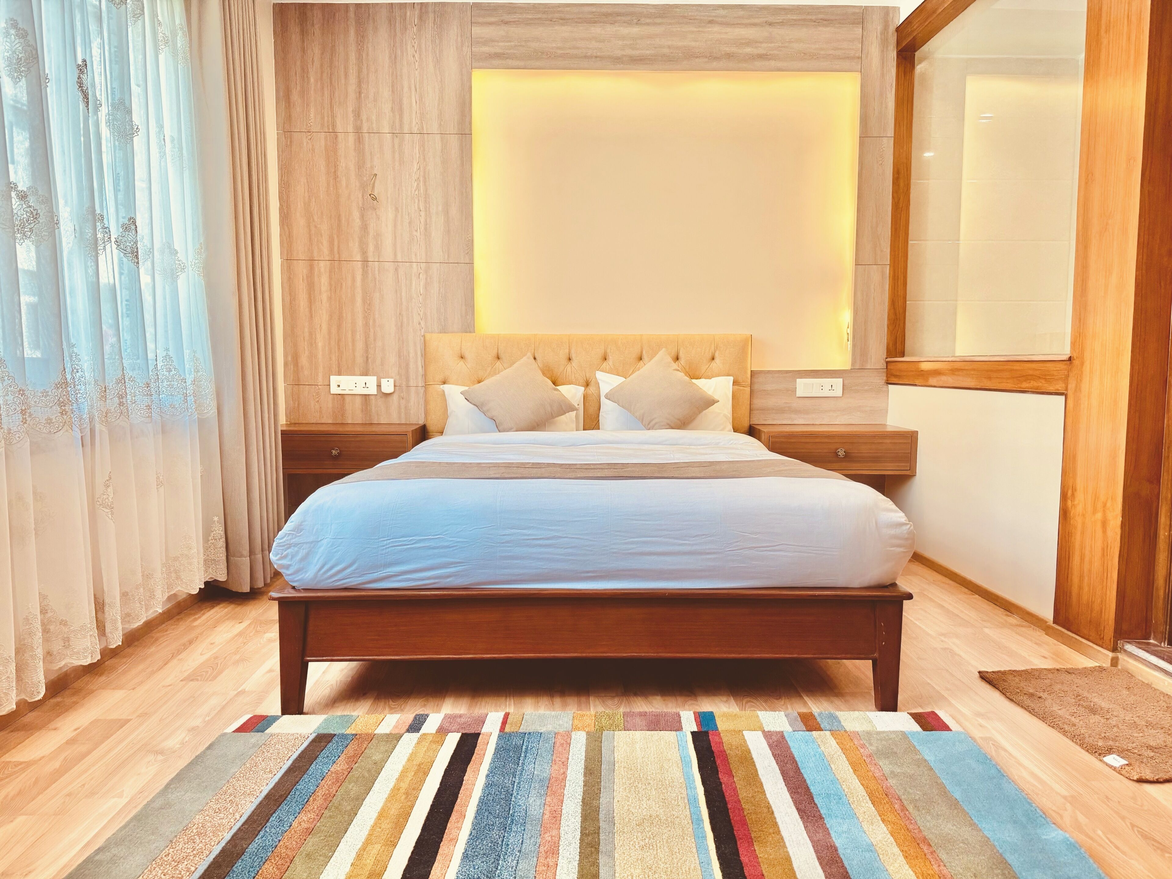 Premium Double Room, 1 King Bed, Non Smoking, City View | Free WiFi