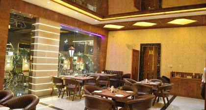 Moon And Mars Resort