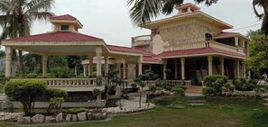 Voorkant van accommodatie