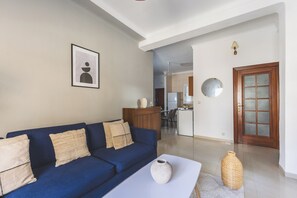 Apartment | Ruang tamu | 37 inci televisyen dengan kabel, Netflix, perkhidmatan penstriman