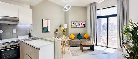 Classic Room | Minibar, desk, laptop workspace, iron/ironing board