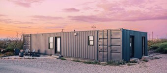 Container Home @ Stardust Big Bend 5 min from Park