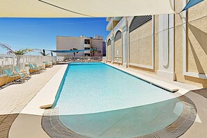 Outdoor pool - San Carlos 705 (Gulf Shores)