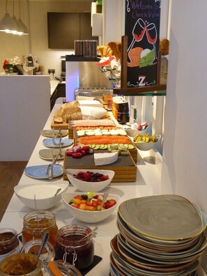Kontinental frokost hver dag (mot et tillegg)