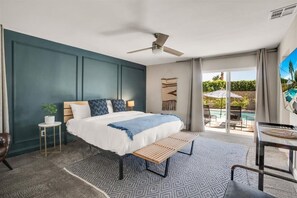 4 bedrooms, iron/ironing board, WiFi, bed sheets - Rejuvenating Palm Springs Hideout (Palm Springs)