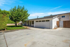 Exterior - Rejuvenating Palm Springs Hideout (Palm Springs)