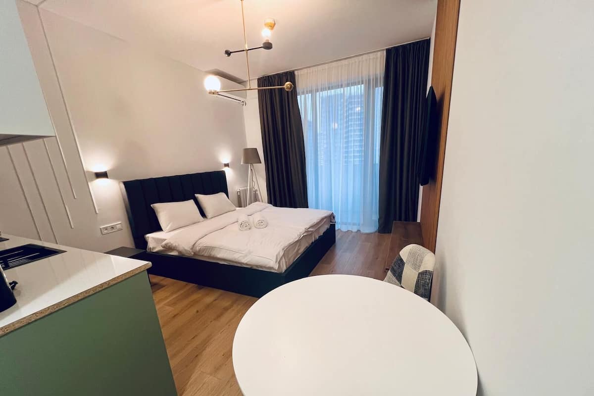 1 habitación, espacio para trabajar con laptop y wifi gratis
