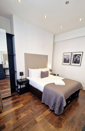 1 chambre, fer et planche à repasser, Wi-Fi