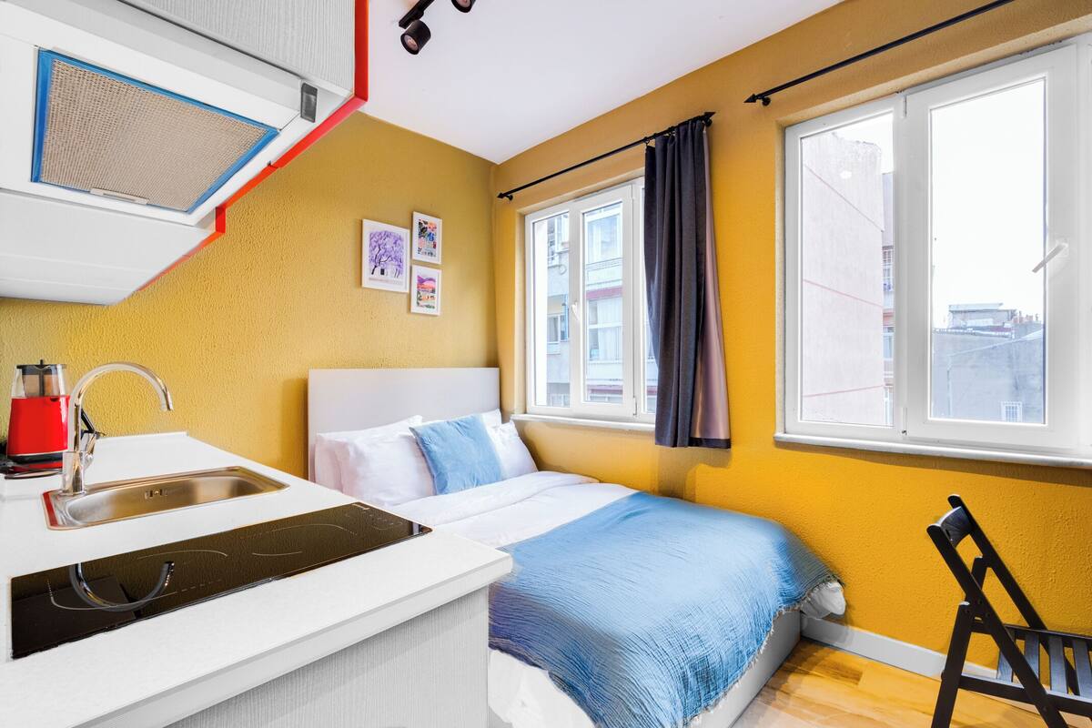 Iron/ironing board, free WiFi