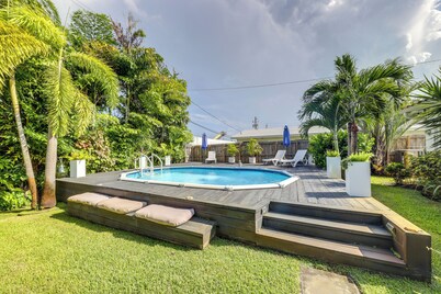 奧克蘭公園家庭住宅：距海灘 4 英里，寵物友好