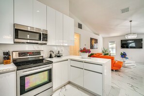 Interior - Private Pool, 8 Mi to Beach: Chic Cape Coral Home (Cape Coral)