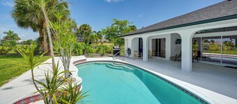 Golf, Swim, Relax: Rotonda West Home w/ Pool