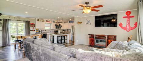 House (3 Bedrooms) | Front of property