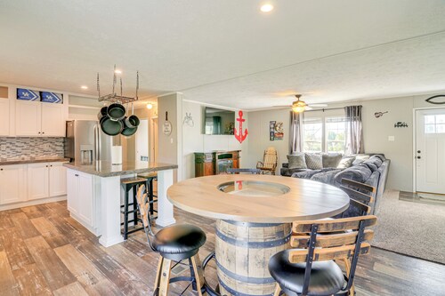 2 Mi to Lake Cumberland: Family-friendly Retreat!