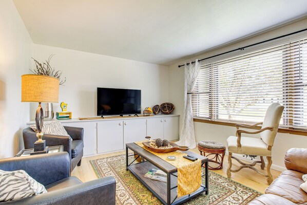 House (3 Bedrooms) | Front of property