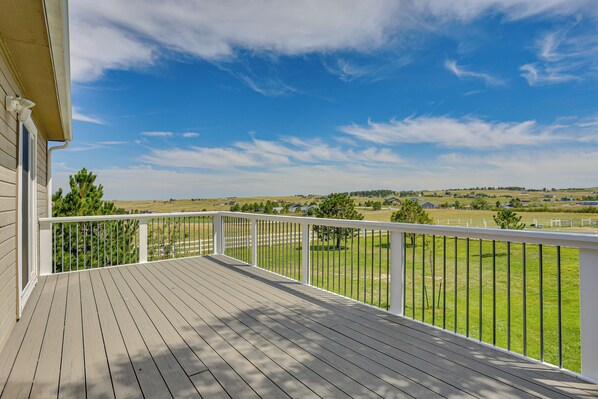 Interior - Horse Country Home Near Castlewood Canyon! (Elizabeth)