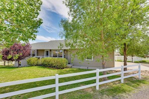 Interior - Horse Country Home Near Castlewood Canyon! (Elizabeth)