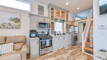 House (1 Bedroom) | Interior