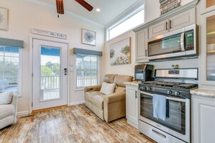 House (1 Bedroom) | Interior