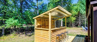Family Home w/ Hot Tub: 2 Mi to Petenwell Lake!