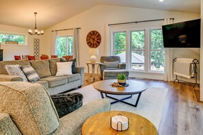 House (5 Bedrooms) | Interior