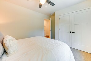House (5 Bedrooms) | Interior